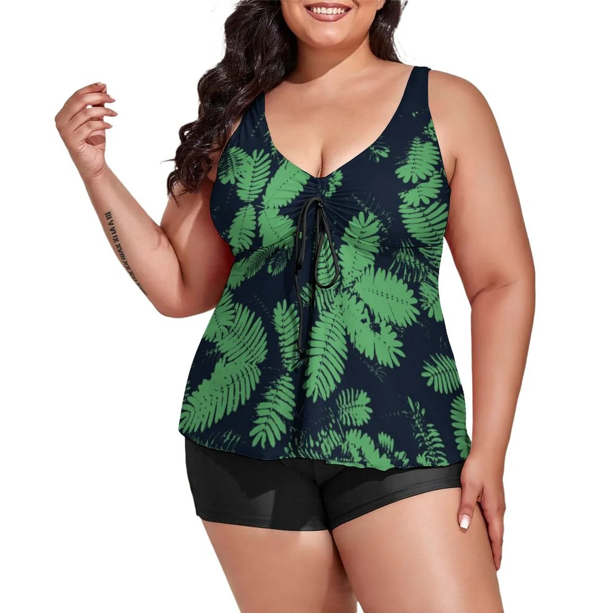 Women's Plus Size Tie-Front Flowy Tankini Set - Fern Frond Print